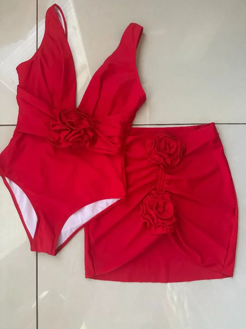 Glam Red Rosette Full Bathing suit & Skirt Set – Size Small – NWT